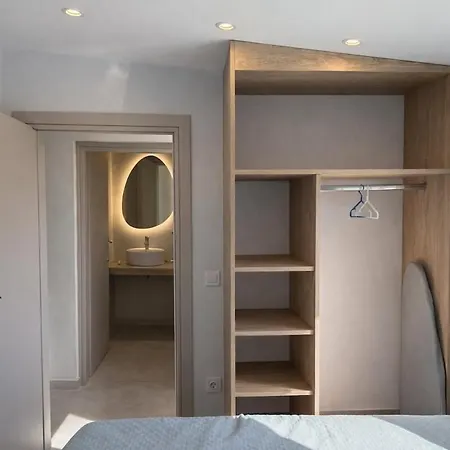 Villa Downtown Skala Retreat Private Pool Prime Location