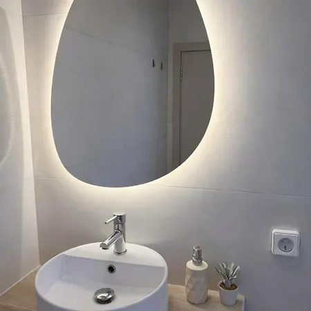 Downtown Skala Retreat Private Pool Prime Location ヴィラ *