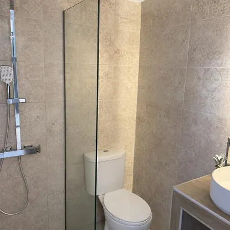Downtown Skala Retreat Private Pool Prime Location ヴィラ *