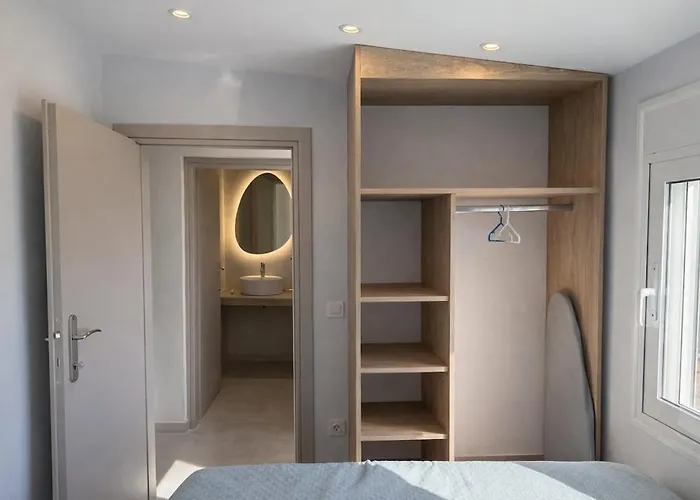 Villa Downtown Skala Retreat Private Pool Prime Location